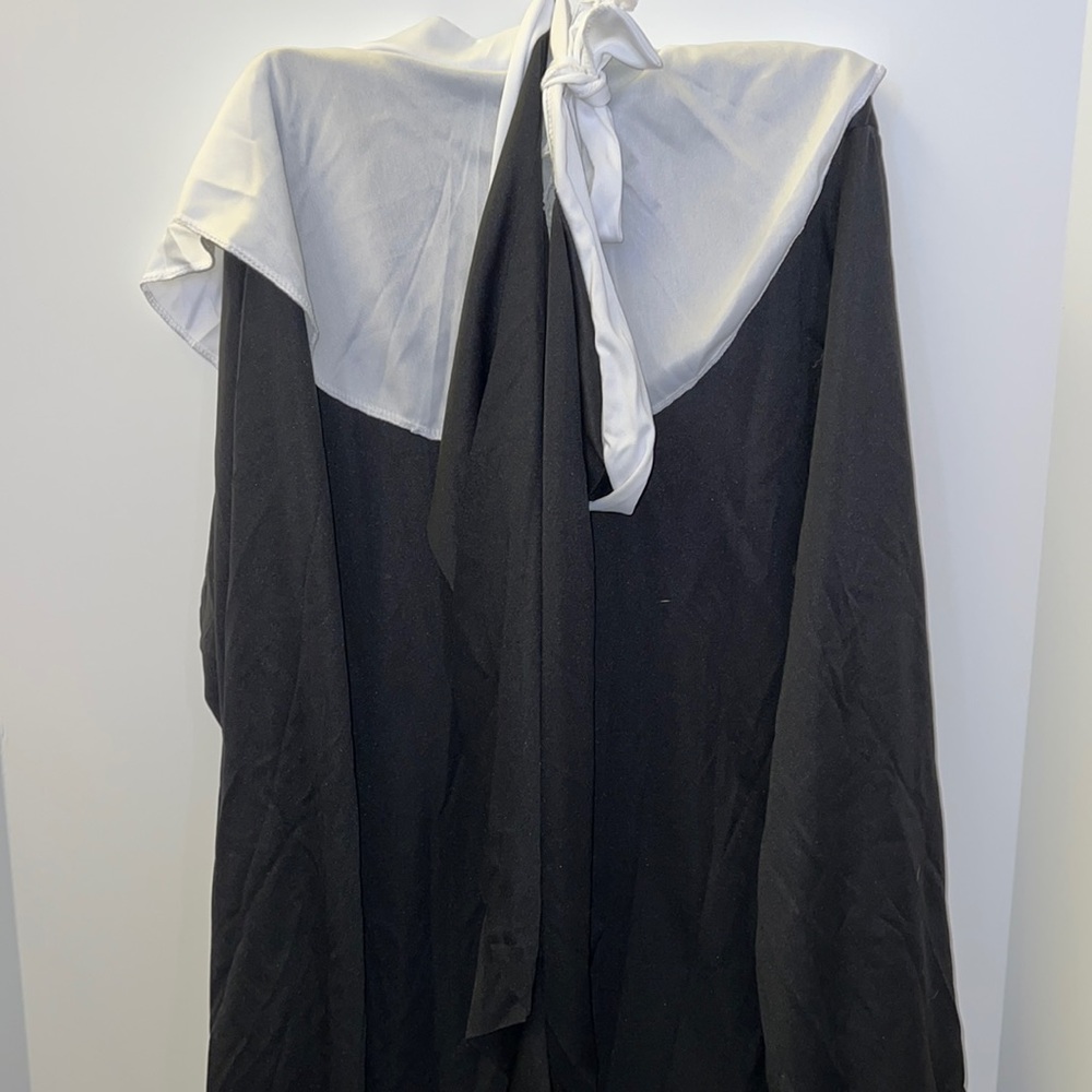 Halloween costume Nun